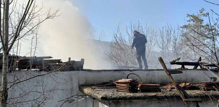 Muğla’da evde çıkan yangında karı koca öldü