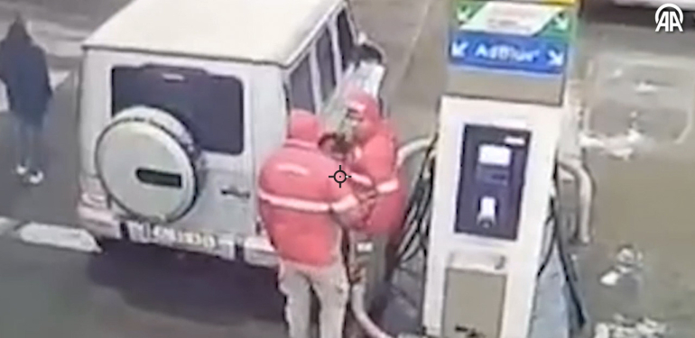 Sarıyer’de akaryakıt istasyonunda iş insanına bıçakla saldıran zanlı tutuklandı
